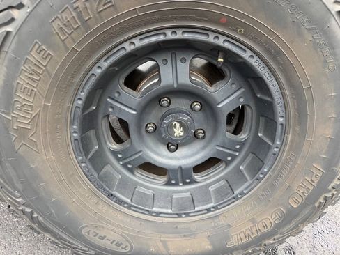 Used 2012 Jeep Wrangler Unlimited Sport AWD/4WD image 25