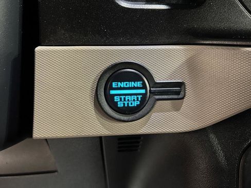 Used 2022 Ford Bronco Wildtrak image 16