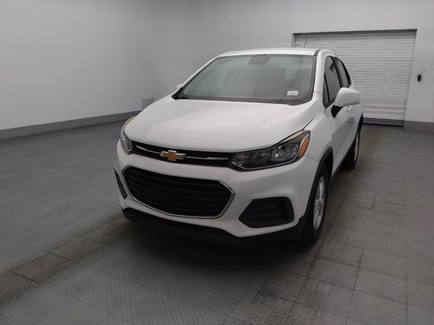 Used 2020 Chevrolet Trax LS FWD image 15