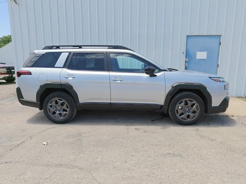 Used 2026 Subaru Outback Premium AWD/4WD image 1