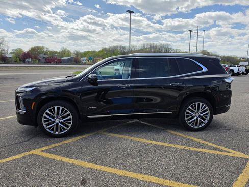 Used 2026 Buick Enclave Avenir w/ Super Cruise Package AWD/4WD image 9