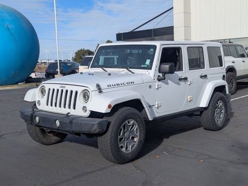 Used 2014 Jeep Wrangler Unlimited Rubicon w/ Connectivity Group image 8