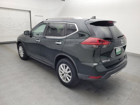 Used 2018 Nissan Rogue SV AWD/4WD image 3