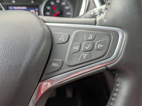 Used 2022 Chevrolet Equinox LT image 18