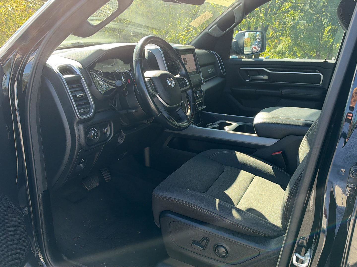 Used 2023 RAM 1500 Big Horn AWD/4WD image 18