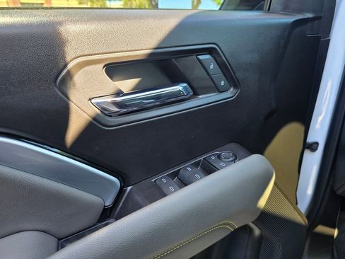 Used 2024 Chevrolet Colorado ZR2 image 15