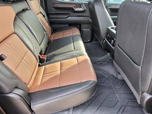 Used 2024 Chevrolet Silverado 1500 High Country w/ High Country Premium Package image 16