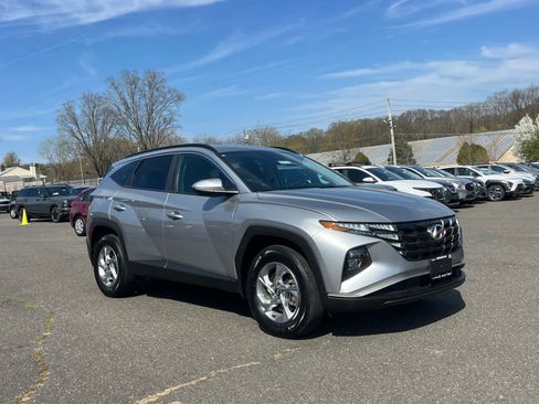 Used 2024 Hyundai Tucson SEL image 1