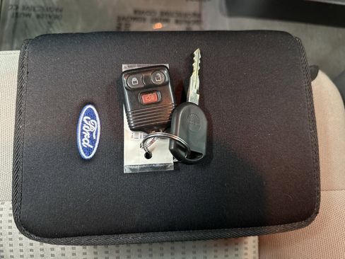 Used 2007 Ford F150 XLT image 33