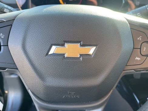 Used 2024 Chevrolet Trax LT image 19