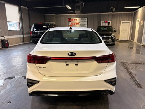 Used 2020 Kia Forte LXS FWD image 5