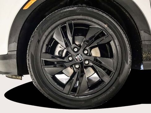 Used 2024 Buick Encore GX Sport Touring w/ Comfort Package image 9