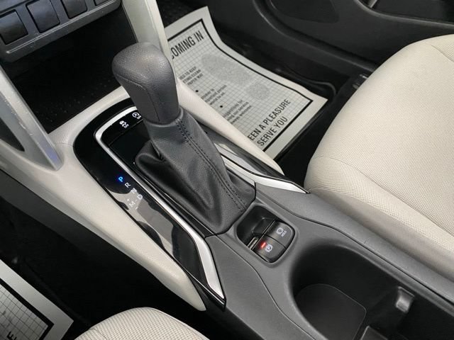 Used 2023 Toyota Corolla Cross L AWD/4WD image 16