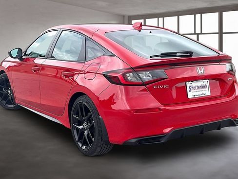 Certified 2025 Honda Civic Sport image 4