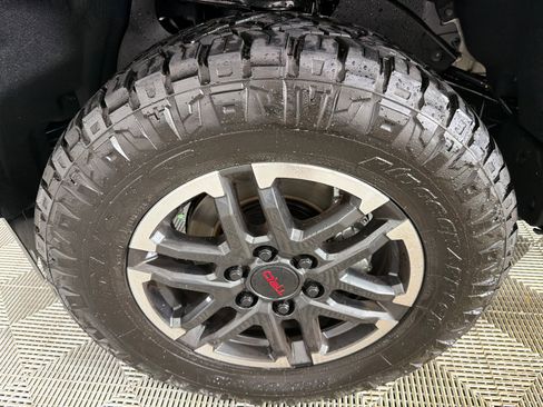 Used 2026 Toyota Tacoma TRD Sport RWD image 12