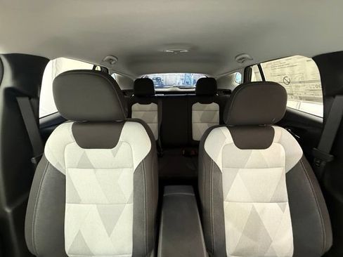New 2026 Chevrolet Trax LS w/ LS Convenience Package FWD image 27