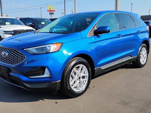 Used 2024 Ford Edge SEL image 3