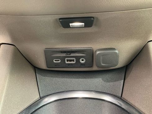 Used 2024 Chevrolet Malibu LT image 28