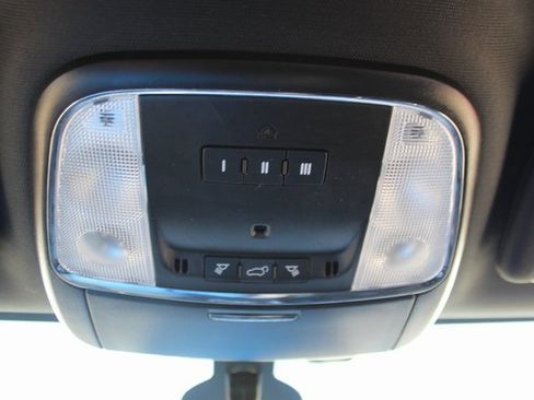 Used 2021 Jeep Grand Cherokee Laredo X image 24