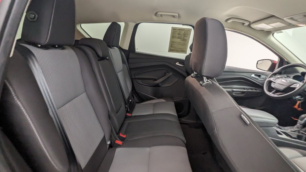 Certified 2018 Ford Escape SE FWD image 34