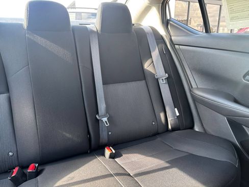 Used 2025 Nissan Sentra SV FWD image 34