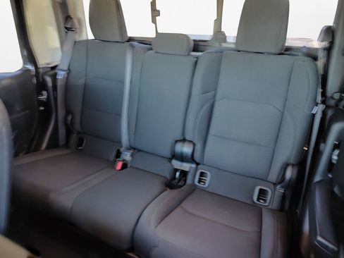 Used 2021 Jeep Gladiator Willys image 21