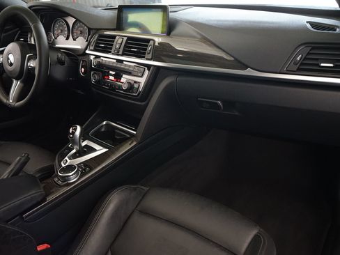 Used 2015 BMW M4 Coupe RWD image 4