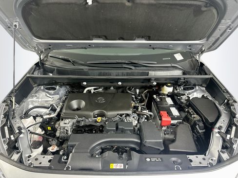 Used 2025 Toyota RAV4 XLE FWD image 34