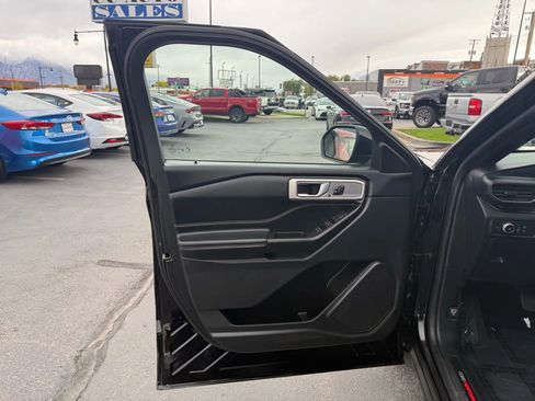 Used 2020 Ford Explorer ST image 22