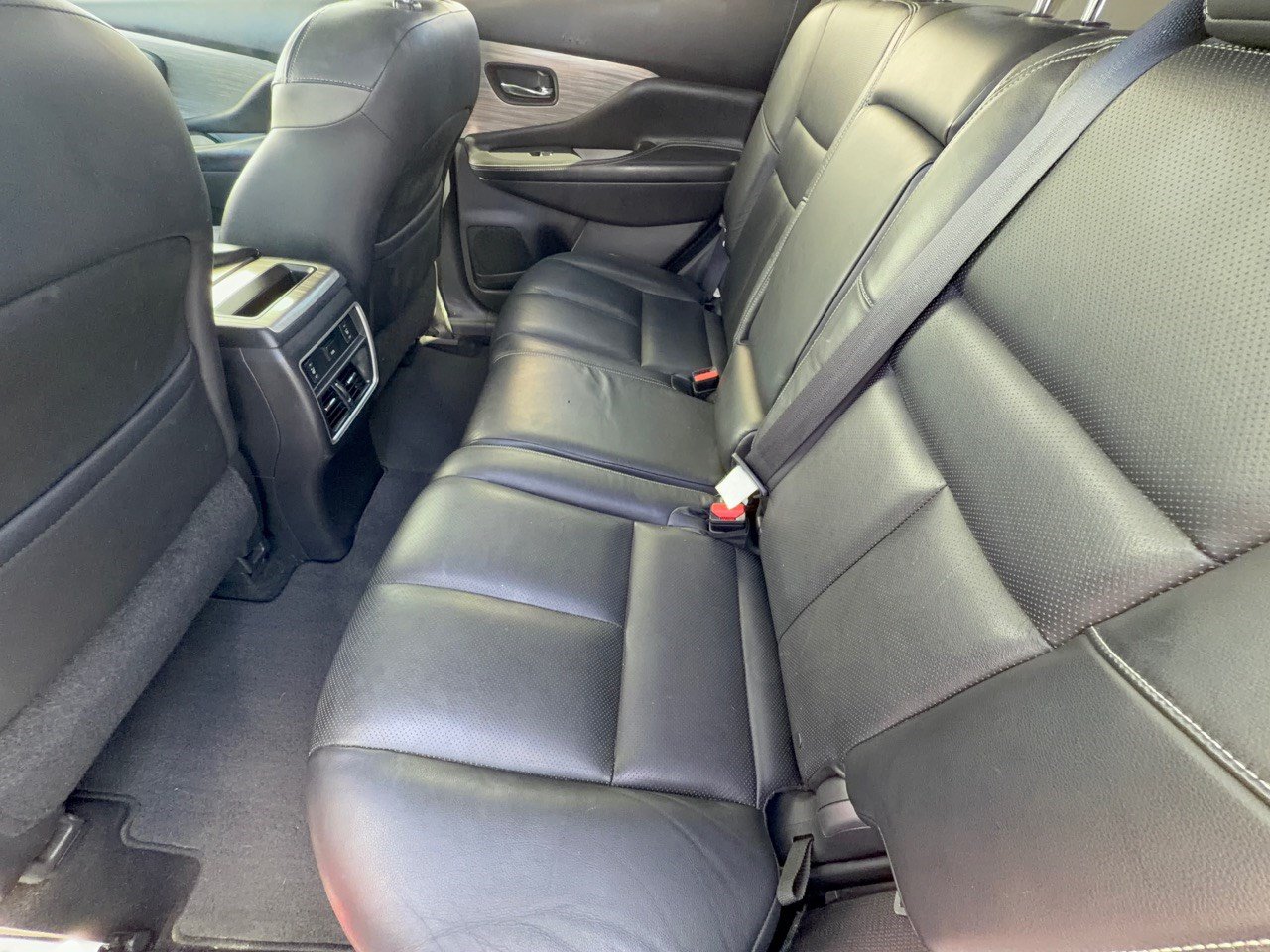 Used 2015 Nissan Murano Platinum w/ Platinum Technology Package FWD image 25