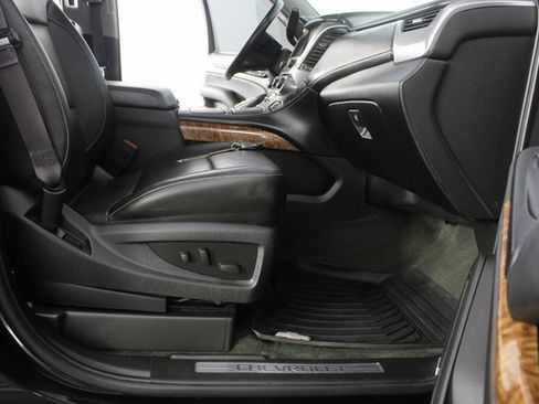 Used 2015 Chevrolet Tahoe LTZ image 27