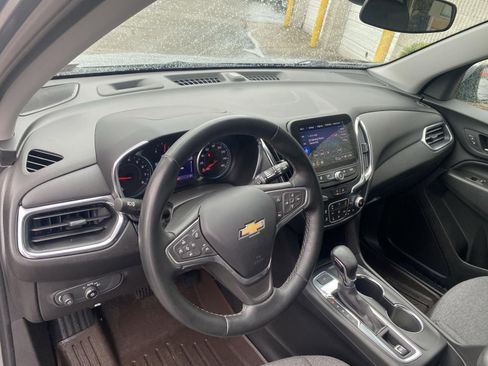 Used 2023 Chevrolet Equinox LT AWD/4WD image 18