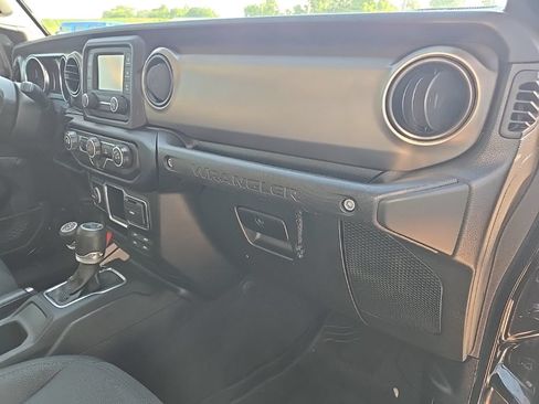 Used 2021 Jeep Wrangler Unlimited Sport AWD/4WD image 70