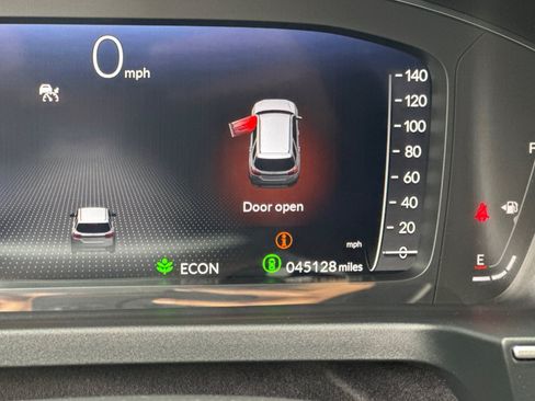 Used 2023 Honda Pilot Elite image 23