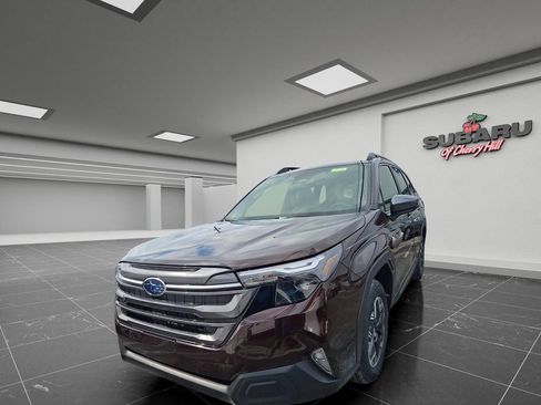 Used 2026 Subaru Forester Premium AWD/4WD image 2