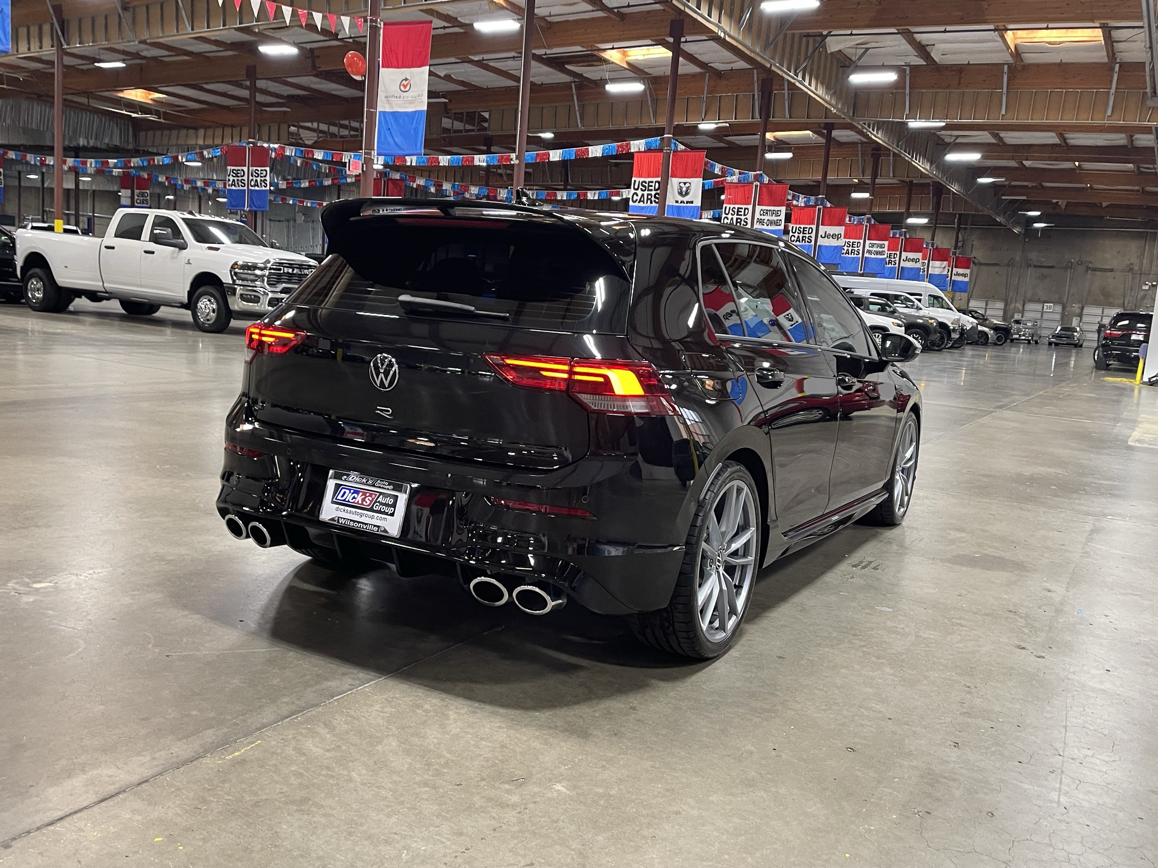Used 2024 Volkswagen Golf R AWD/4WD image 5