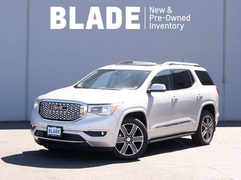 Used 2019 GMC Acadia Denali w/ GMC Pro Grade Package AWD/4WD image 1