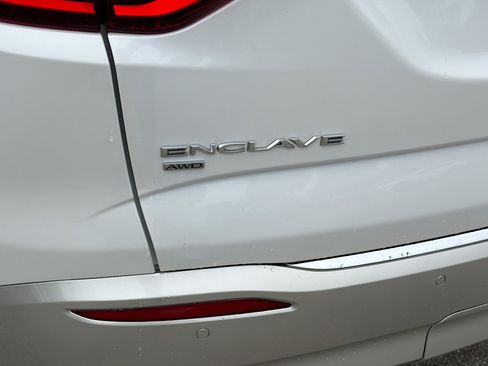 Used 2020 Buick Enclave Premium w/ Surround and Sites Package image 11