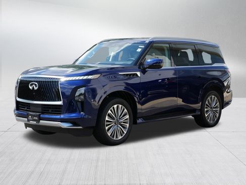 Certified 2025 INFINITI QX80 Sensory image 3