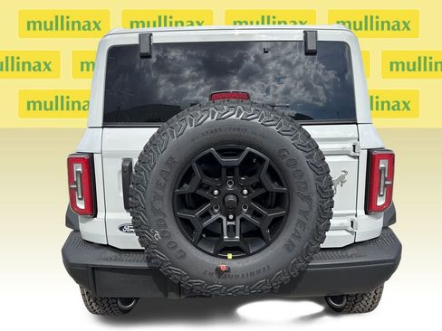 New 2026 Ford Bronco Badlands image 14