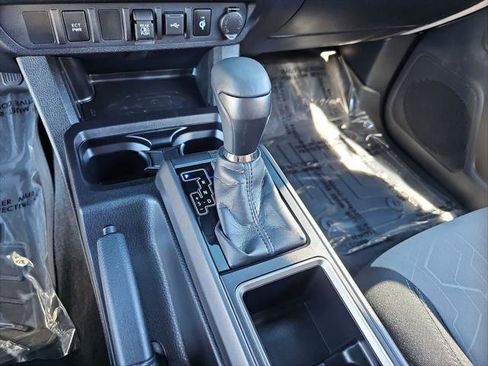 Certified 2023 Toyota Tacoma TRD Off-Road image 15