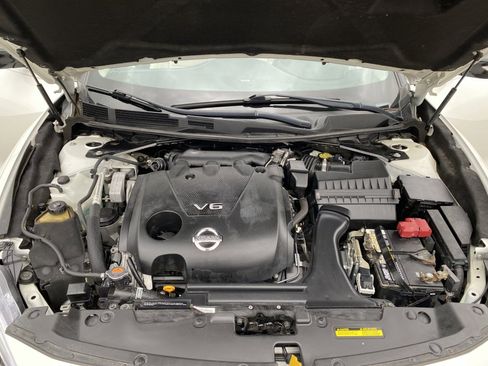 Used 2017 Nissan Maxima 3.5 SL image 18