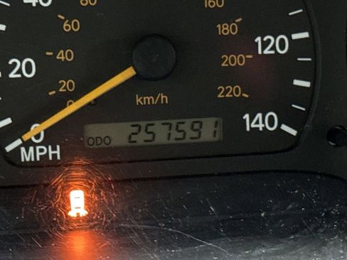 Used 1998 Toyota Avalon XL image 13