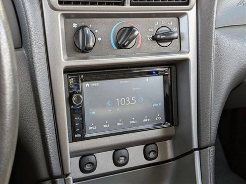 Used 2004 Ford Mustang Mach 1 image 8