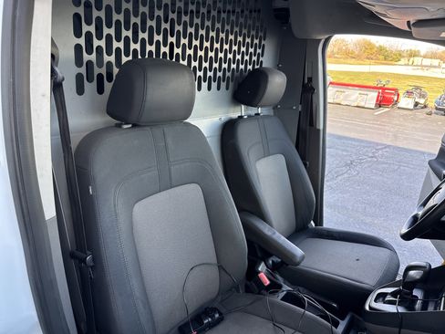 Used 2020 Ford Transit Connect XL image 24