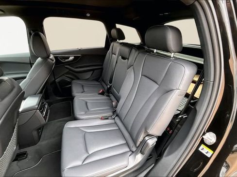 New 2026 Audi Q7 3.0T Premium Plus AWD/4WD image 10