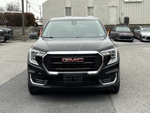 Used 2022 GMC Terrain SLE image 27
