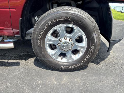 Used 2019 RAM 2500 Big Horn image 19