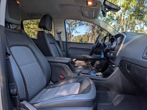 Used 2019 Chevrolet Colorado Z71 image 20