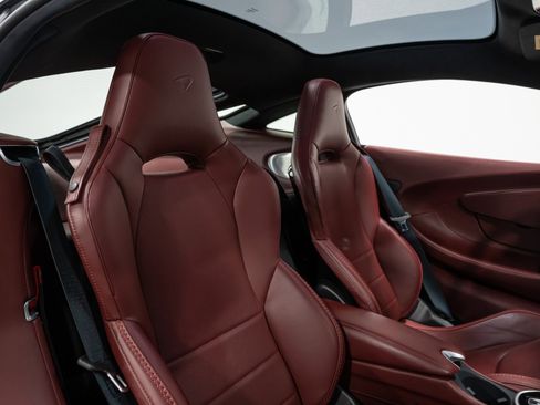 Used 2023 McLaren GT image 48